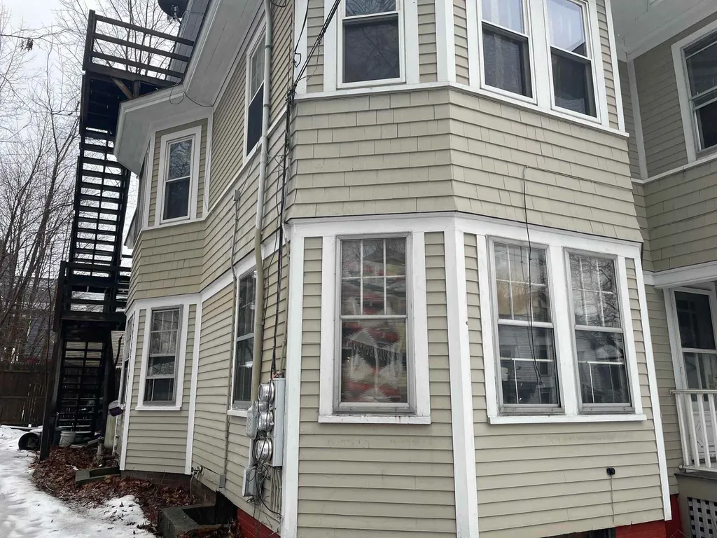 58-60 Sullivan Street Claremont NH 03743