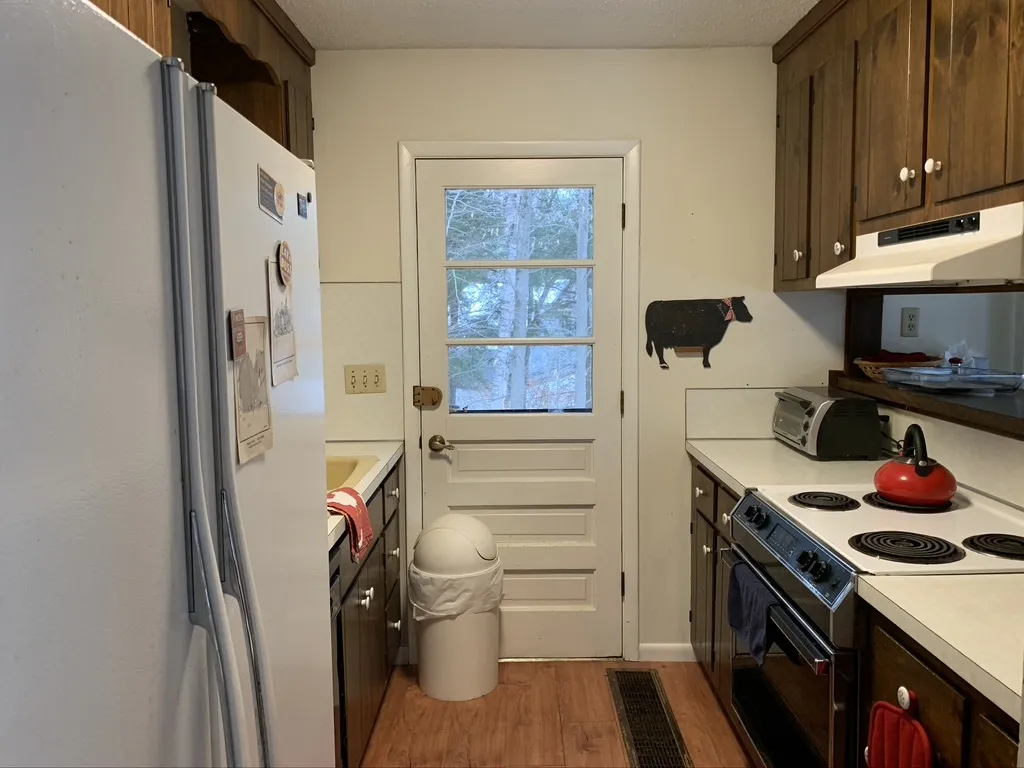 43 Pauline Cole Drive Hartford VT 05059