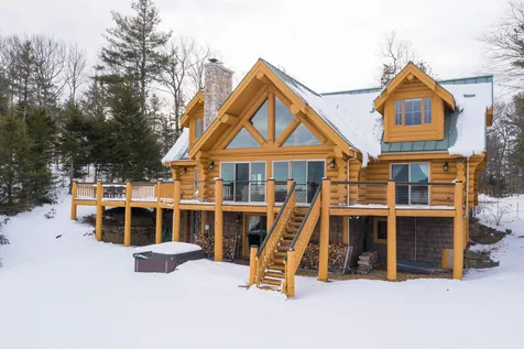 10 Eastridge Road Newbury NH 03255