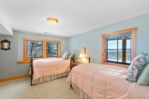 10 Eastridge Road Newbury NH 03255