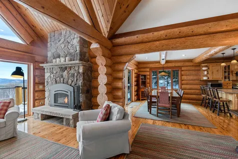10 Eastridge Road Newbury NH 03255