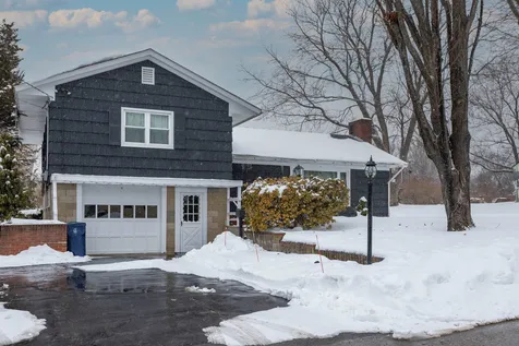 15 Tobey Street Hampton NH 03842
