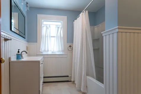 15 Tobey Street Hampton NH 03842