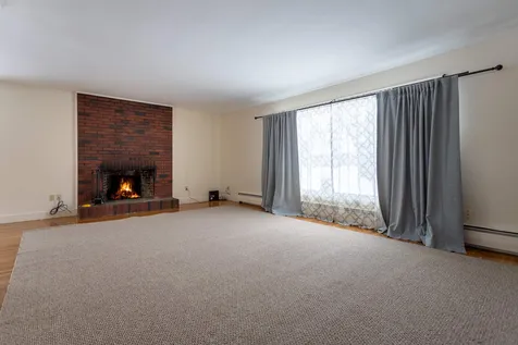 15 Tobey Street Hampton NH 03842