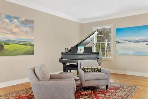 533 Seamans Road New London NH 03257
