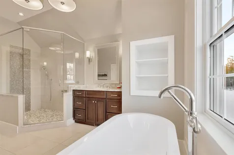 533 Seamans Road New London NH 03257