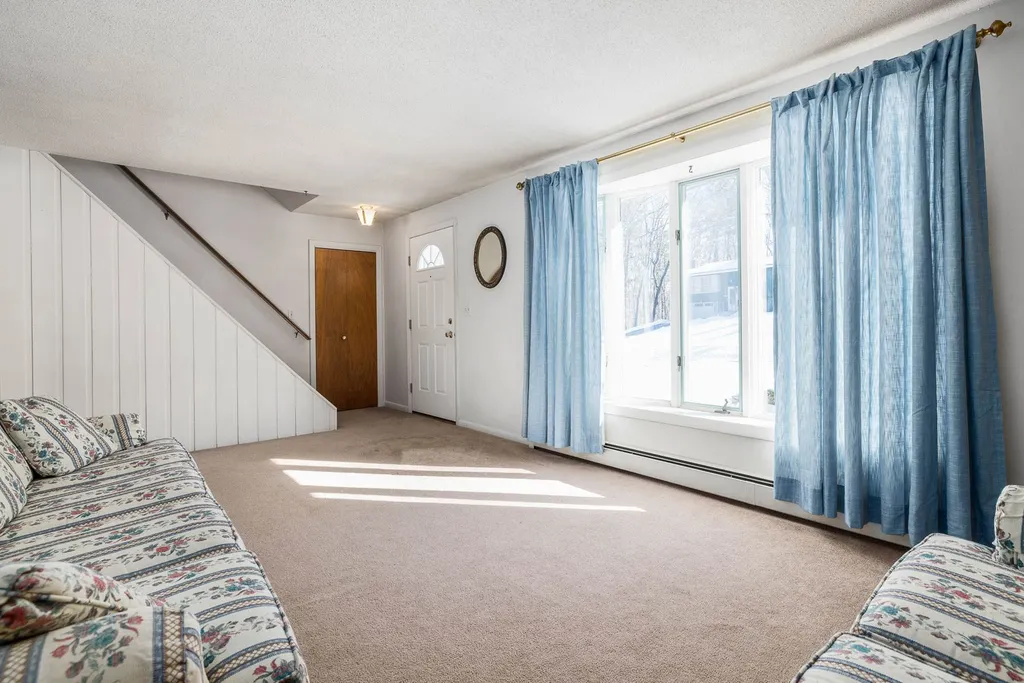 7 Coolidge Drive Portsmouth NH 03801