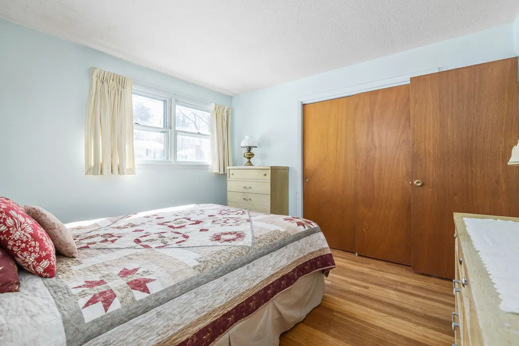 7 Coolidge Drive Portsmouth NH 03801