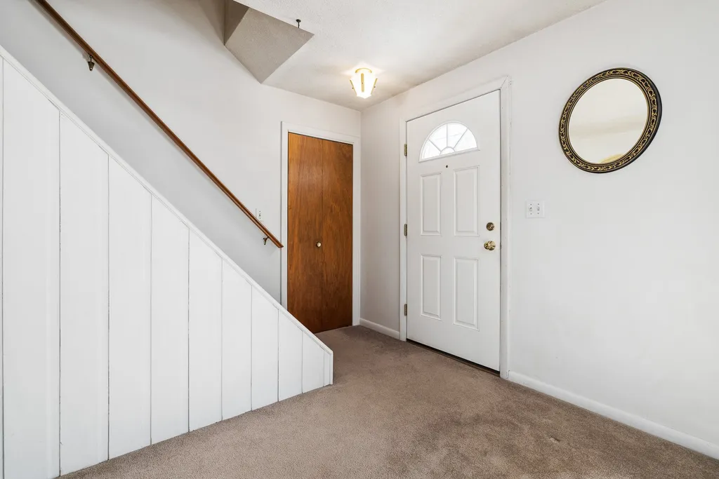 7 Coolidge Drive Portsmouth NH 03801