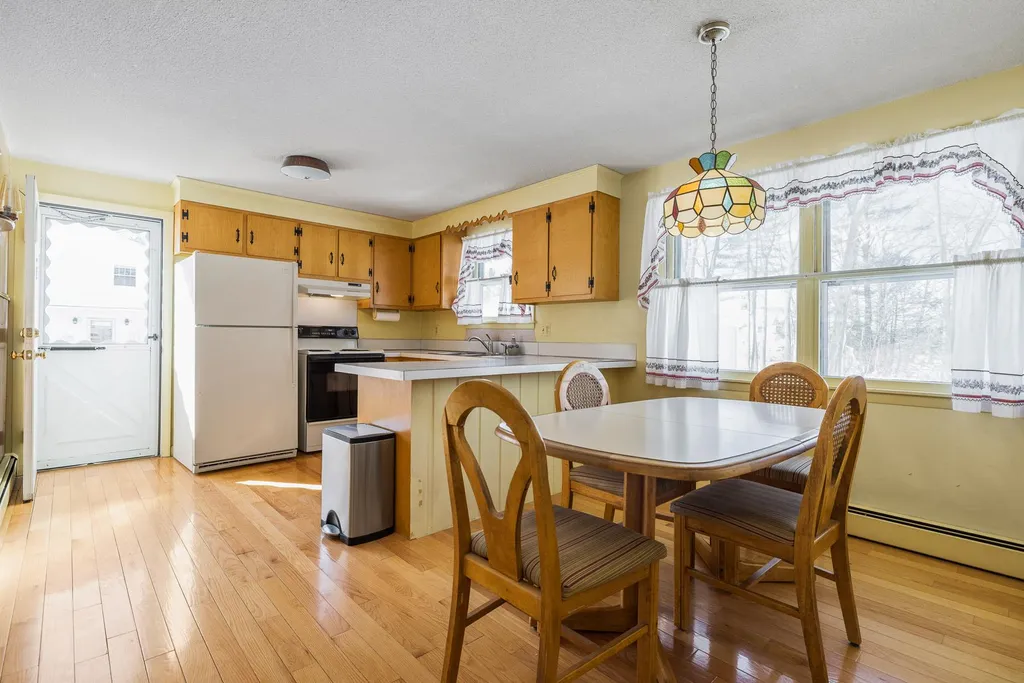 7 Coolidge Drive Portsmouth NH 03801