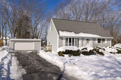 7 Coolidge Drive Portsmouth NH 03801