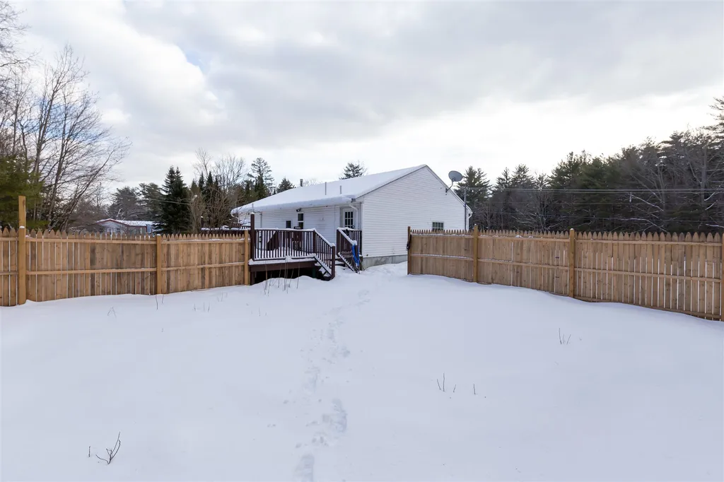 89 Spring Street Farmington NH 03835