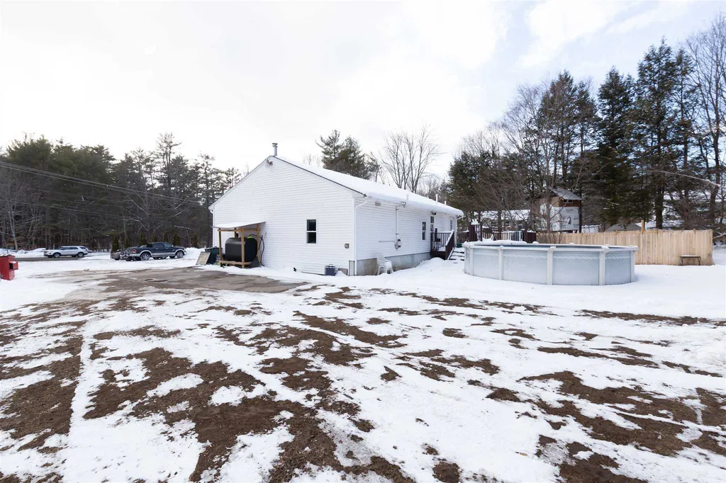 89 Spring Street Farmington NH 03835