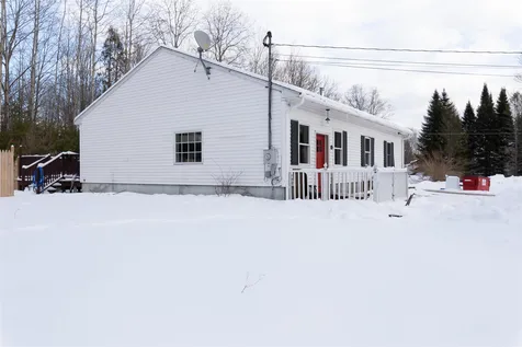 89 Spring Street Farmington NH 03835