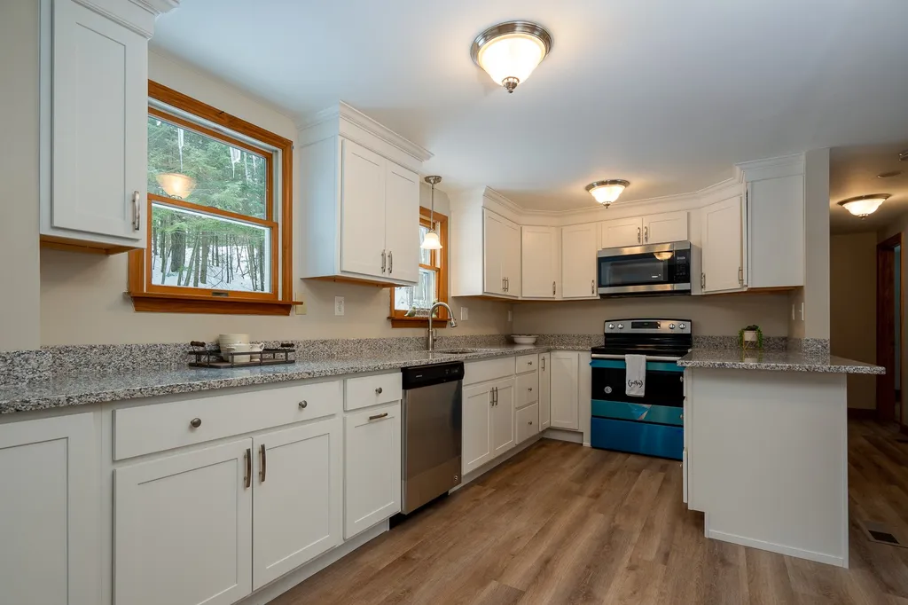 34 Wells Village Road Sandown NH 03873