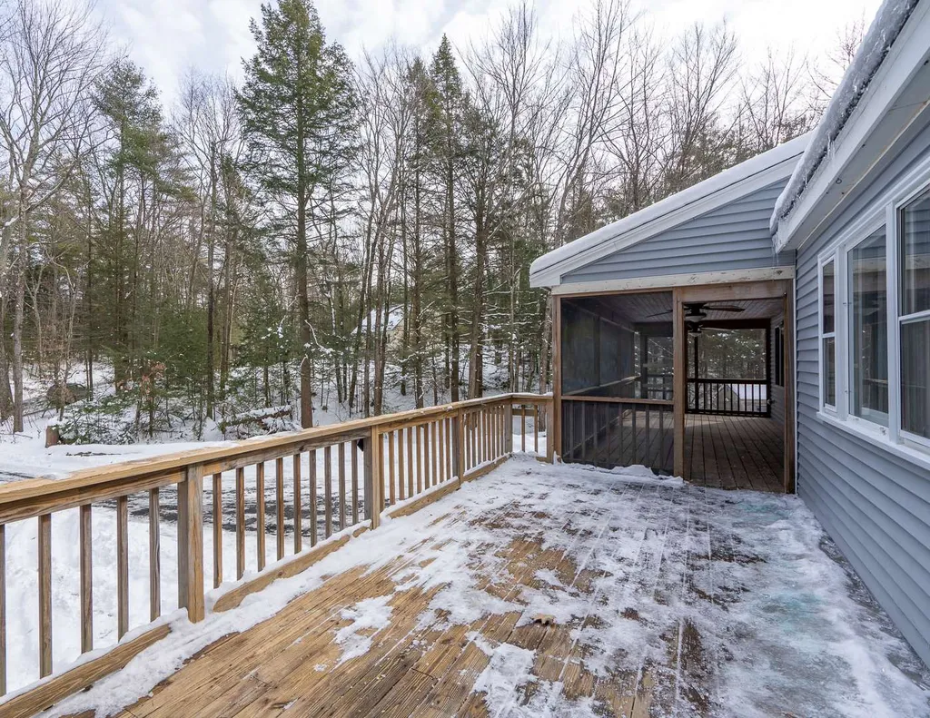34 Wells Village Road Sandown NH 03873