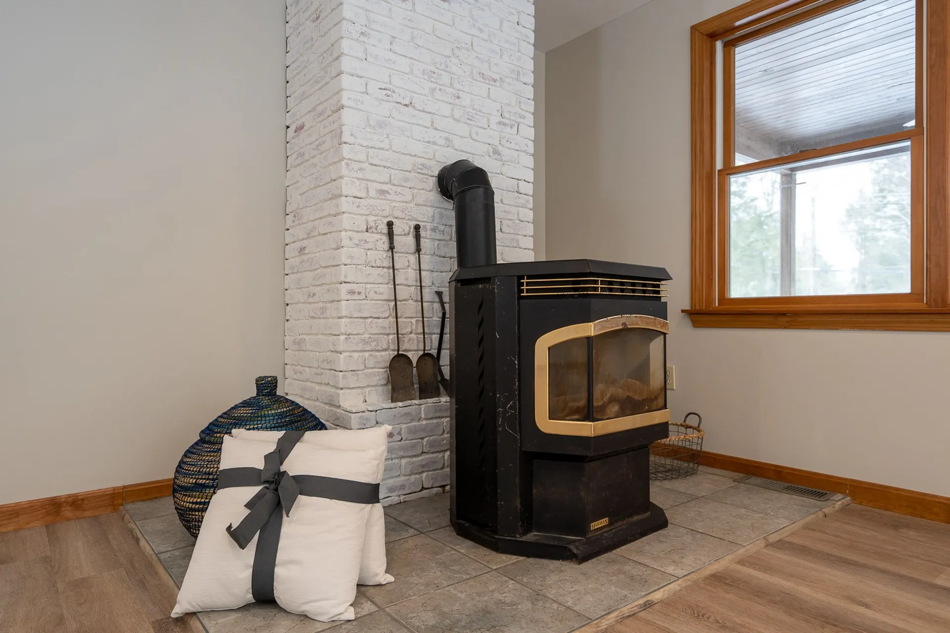 34 Wells Village Road Sandown NH 03873