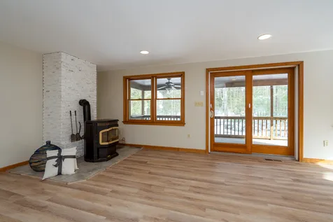 34 Wells Village Road Sandown NH 03873
