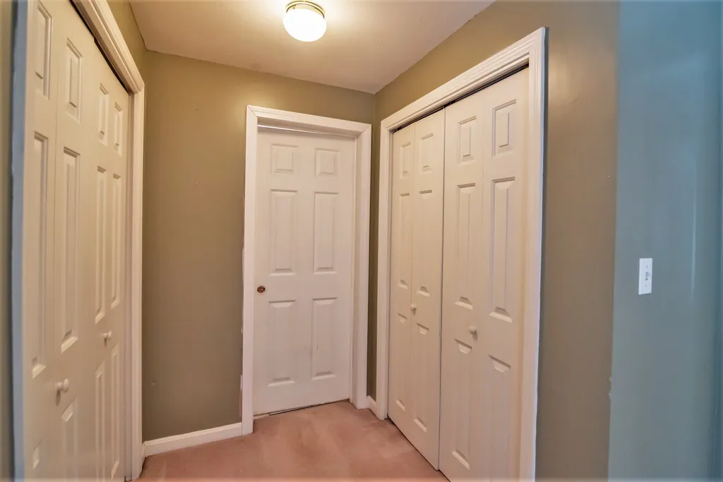 21 Magnolia Lane Derry NH 03038