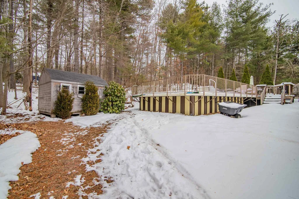 21 Magnolia Lane Derry NH 03038