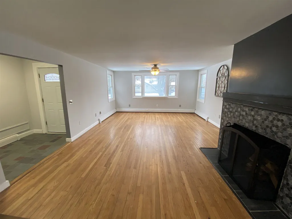 39 Cedar Street Hartford VT 05001