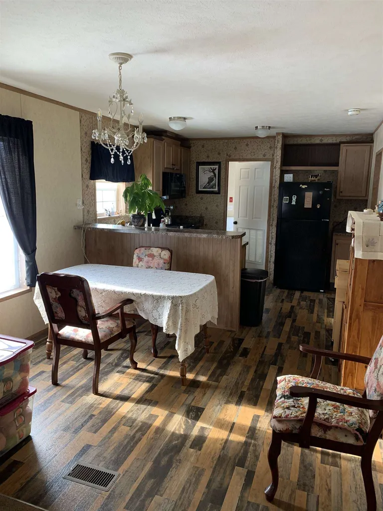 32 Mavis Avenue Rochester NH 03839