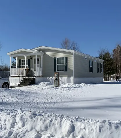 32 Mavis Avenue Rochester NH 03839