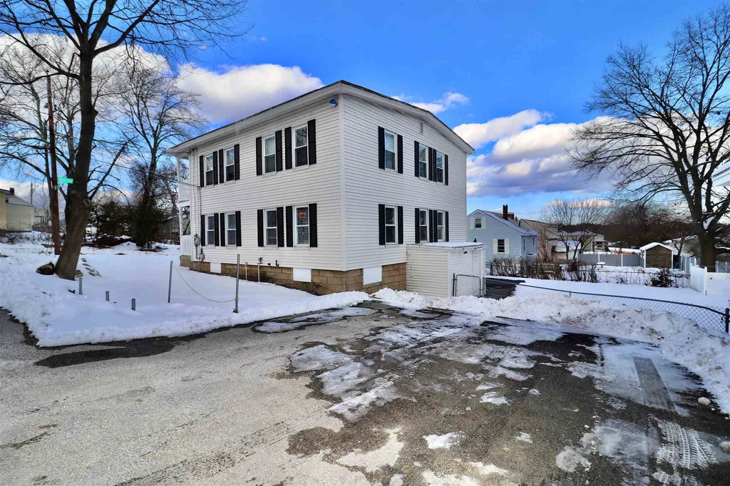 5 Rosemont Avenue Manchester NH 03103