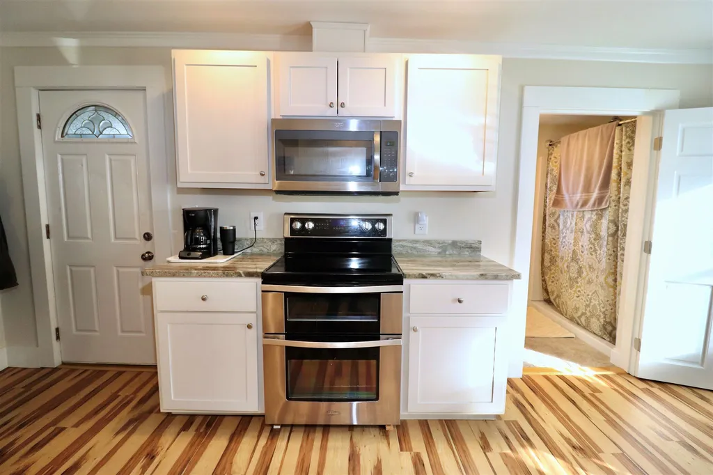 5 Rosemont Avenue Manchester NH 03103