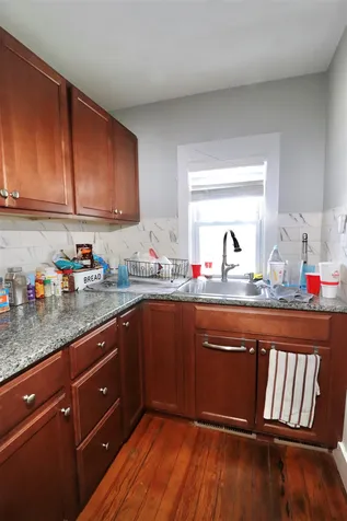 5 Rosemont Avenue Manchester NH 03103