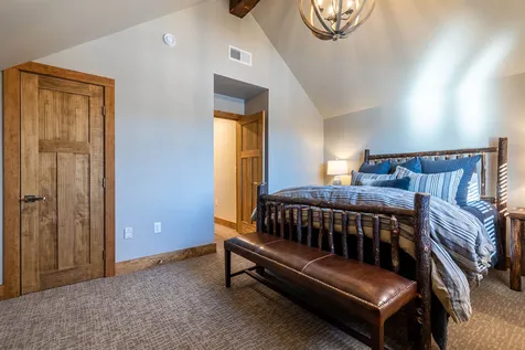 136 West Hill Road Ludlow VT 05149