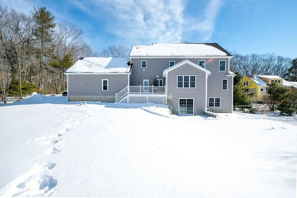 17a Piscataqua Road Dover NH 03820