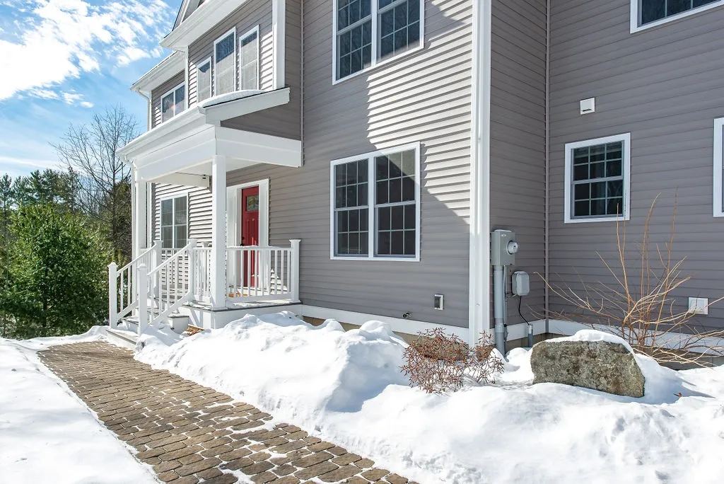 17a Piscataqua Road Dover NH 03820