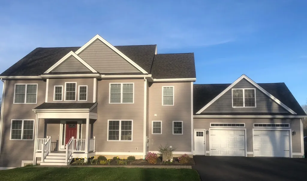 17a Piscataqua Road Dover NH 03820