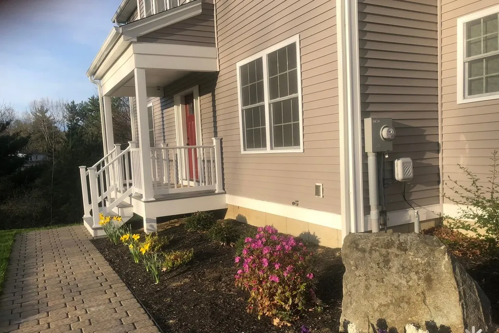 17a Piscataqua Road Dover NH 03820