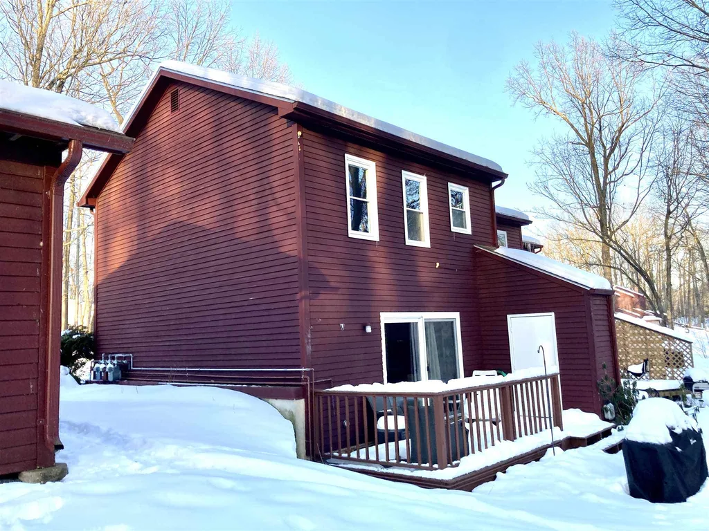 190 Oak Circle Colchester VT 05446