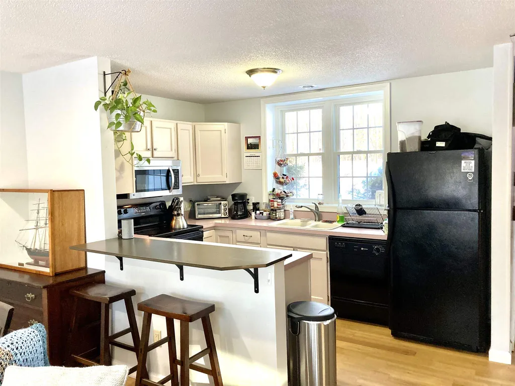190 Oak Circle Colchester VT 05446