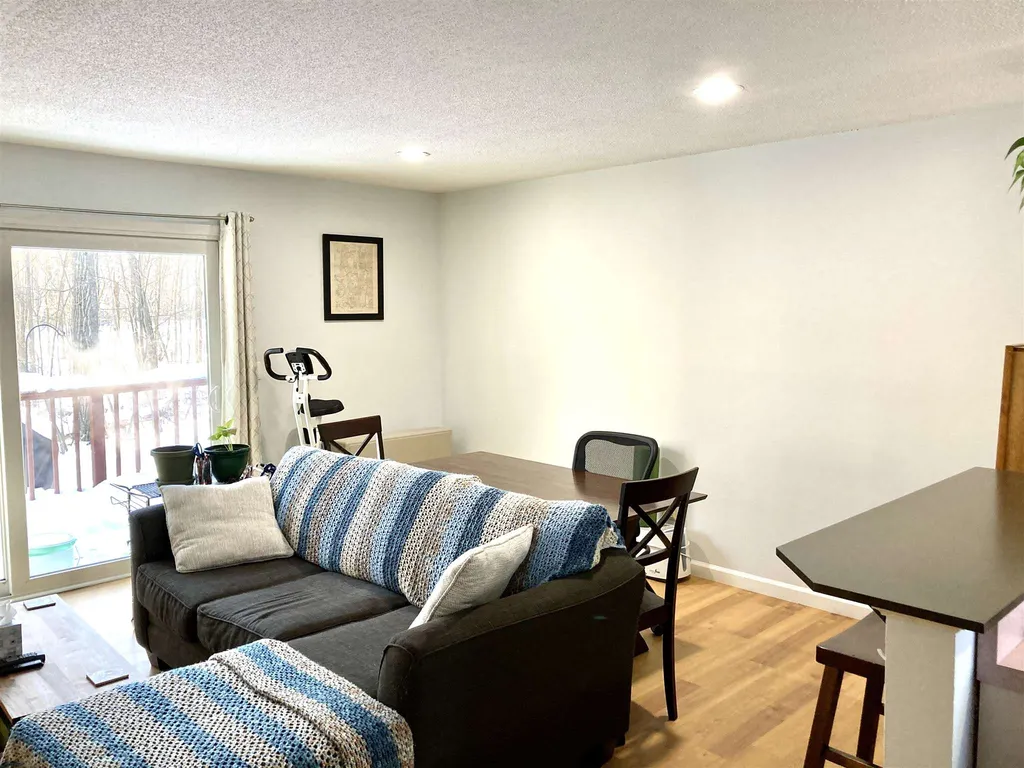 190 Oak Circle Colchester VT 05446