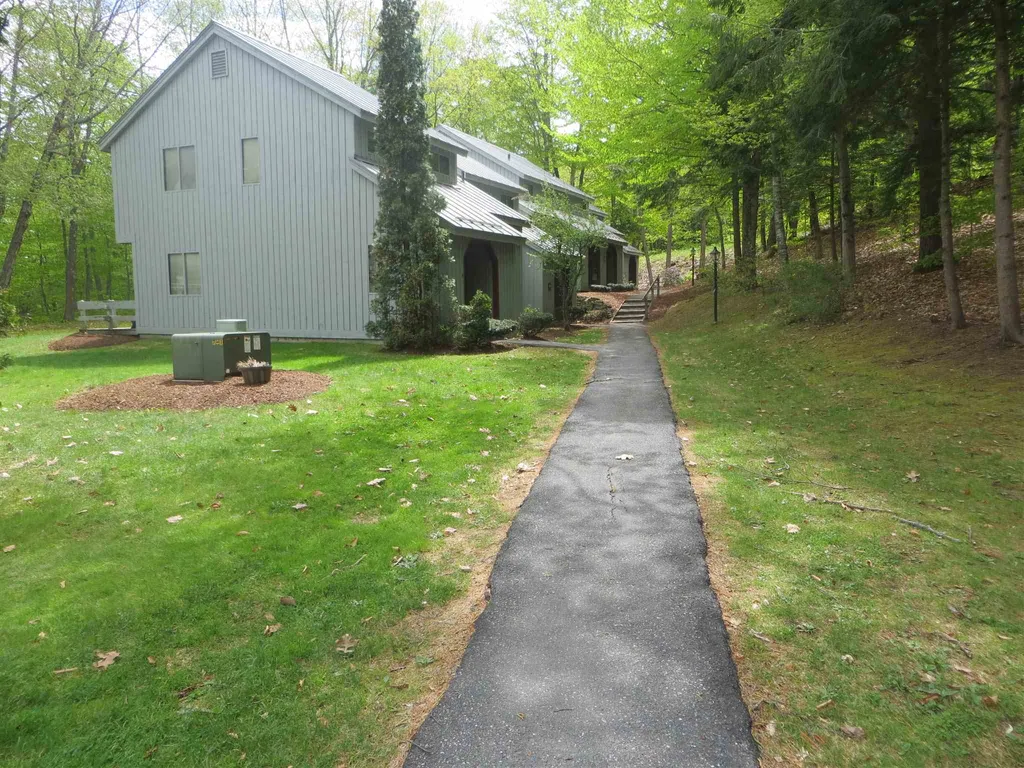 860 Murphys Road Hartford VT 05059