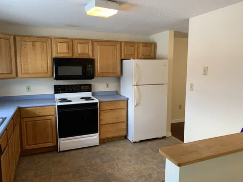 33 Long Hill Road Peterborough NH 03458