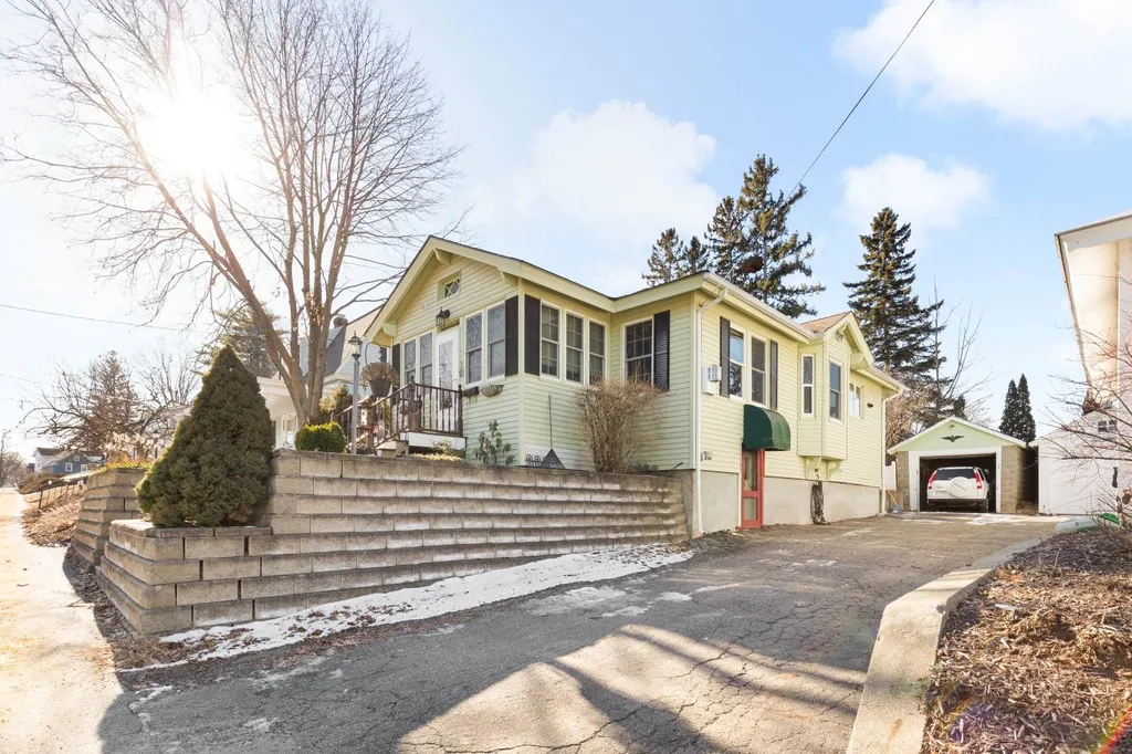 96 Belknap Street Laconia NH 03246