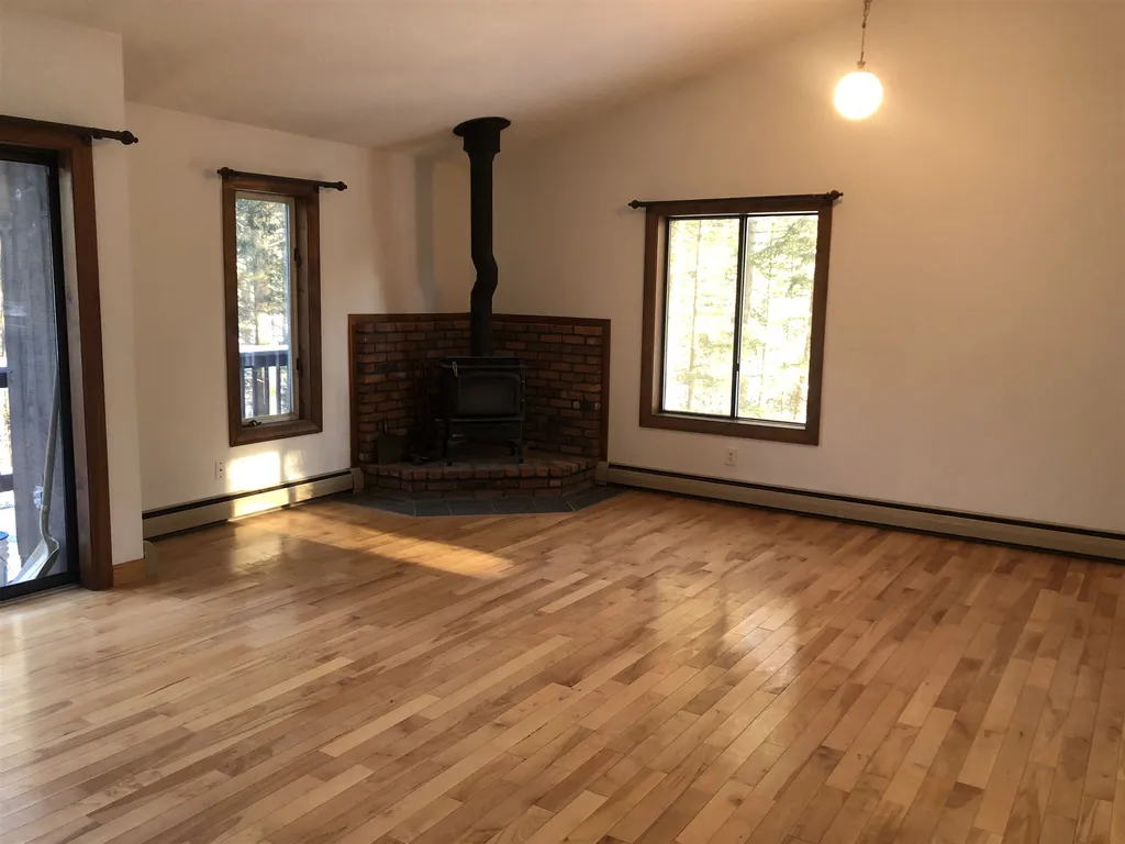 327 Old Quechee Road Hartford VT 05059