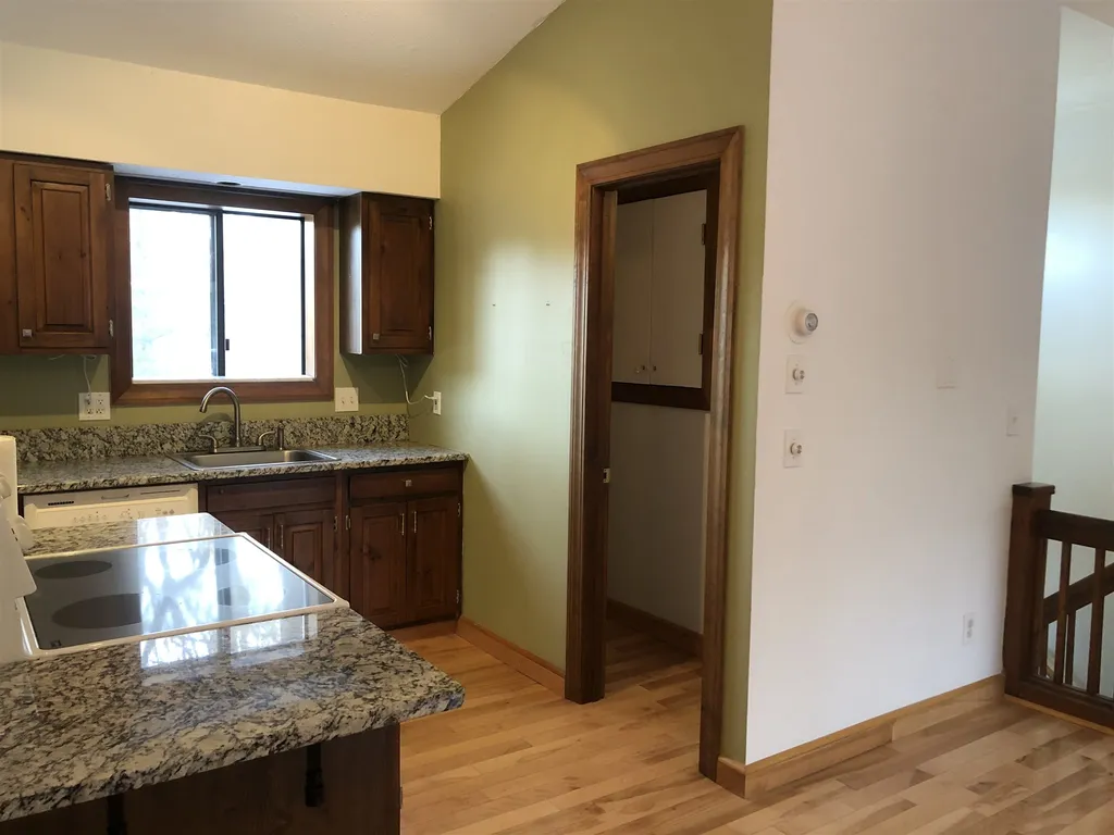 327 Old Quechee Road Hartford VT 05059