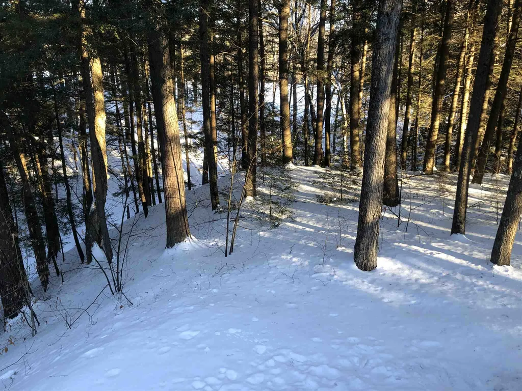 327 Old Quechee Road Hartford VT 05059