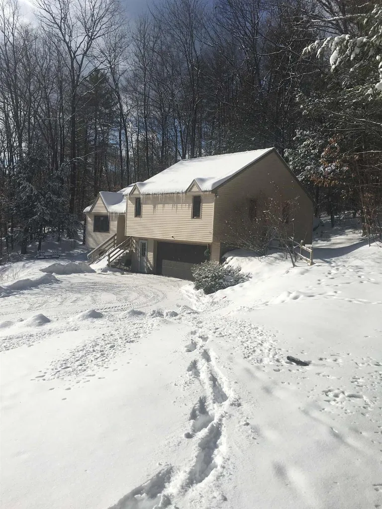 78 Sunrise Circle Plymouth NH 03264