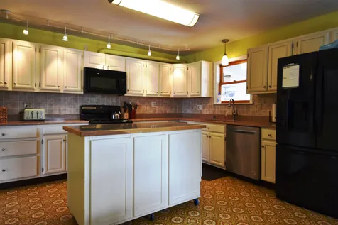 3 Adele Drive Vergennes VT 05491