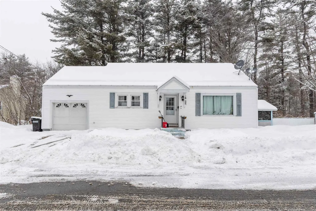 27 Mann Court Claremont NH 03743