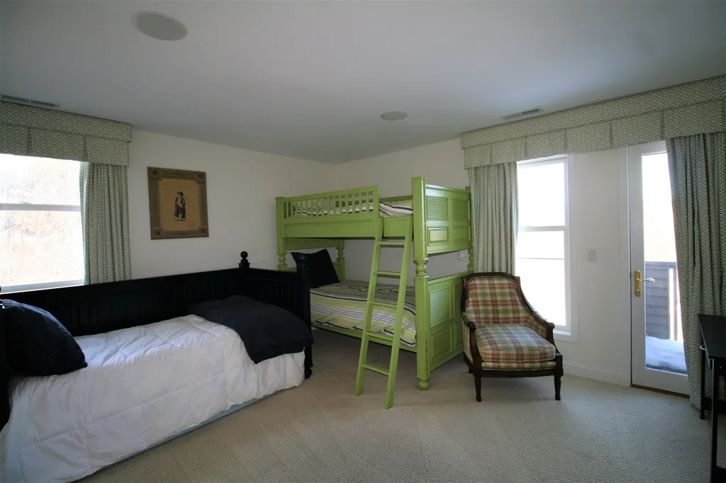 47 Otter Road Hartford VT 05059