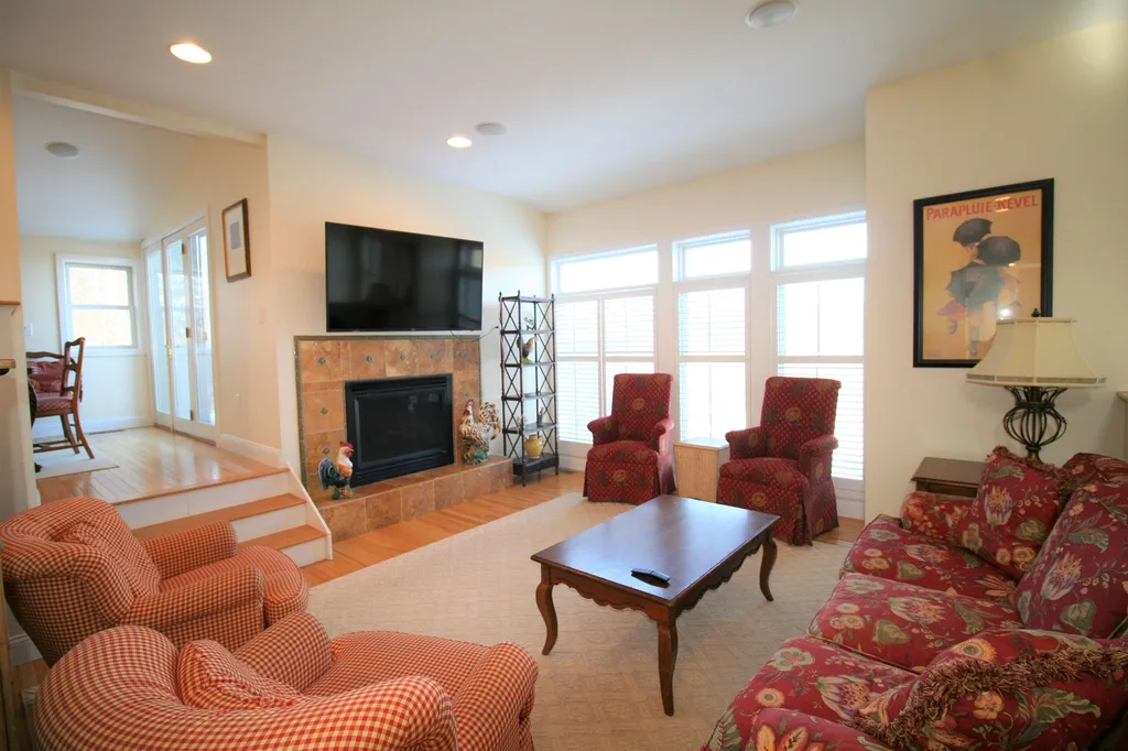 47 Otter Road Hartford VT 05059