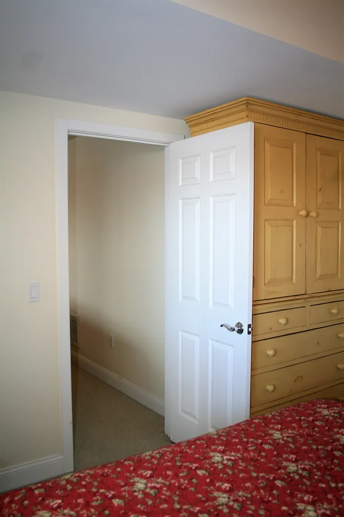 47 Otter Road Hartford VT 05059